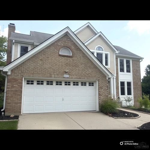8042 Quail Meadow Ln, West Chester, OH, 45069-1990 | Card Image
