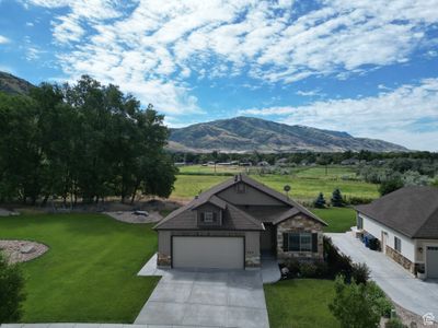 364 E 1250 N, House other with 3 bedrooms, 2 bathrooms and 6 parking in Brigham City UT | Image 2