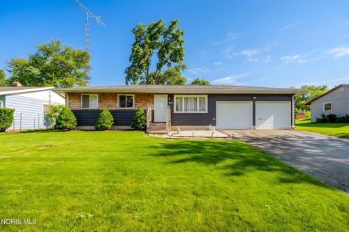 228 Edinborough Dr, Findlay, OH, 45840-4010 | Card Image