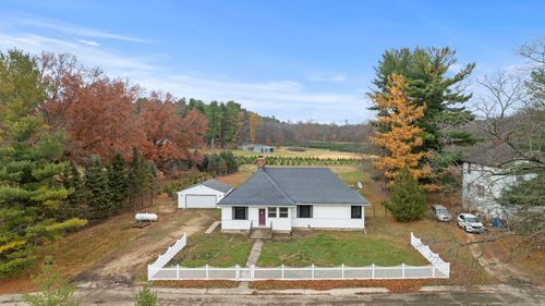 2913 S Lowden Rd, Oregon, IL, 61061-9105 | Card Image