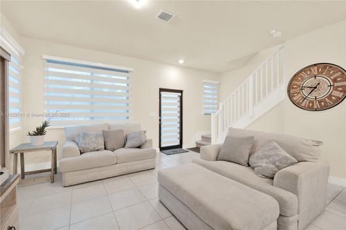 4413 Nw 83rd Path, Doral, FL, 33166-5935 | Card Image