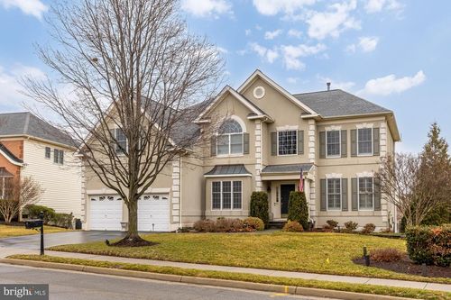 43592 Lucketts Bridge Cir, ASHBURN, VA, 20148-6717 | Card Image