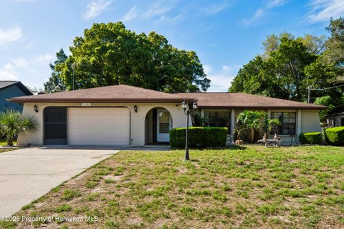 11122 Maderia St, Spring Hill, FL, 34609-3724 | Card Image