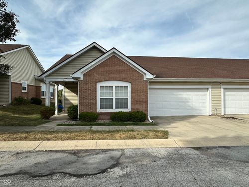 111 Autumn Glen North Dr, Greencastle, IN, 46135-7485 | Card Image