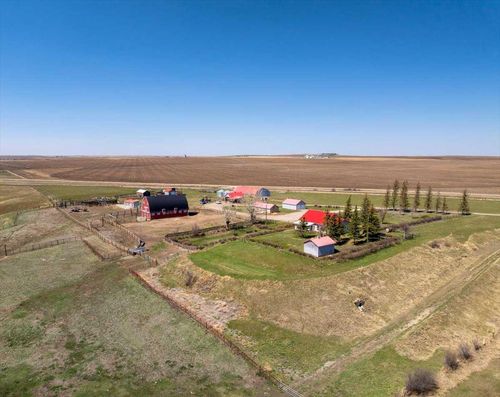 204050 Rr 245, Rural Vulcan County, AB, T0L1P0 | Card Image