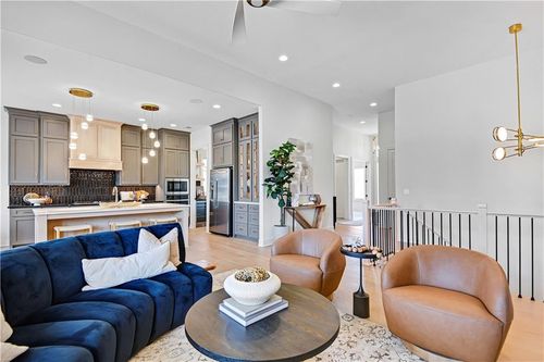 22121 W 93rd Ter, Lenexa, KS, 66220-2526 | Card Image