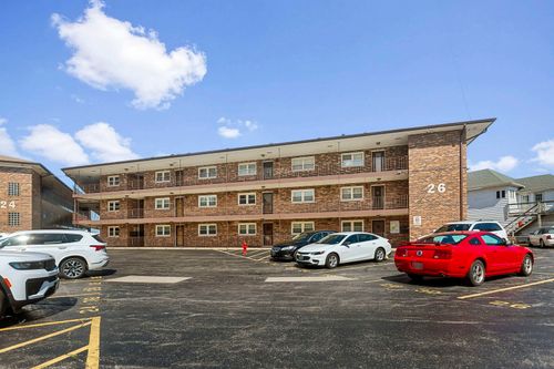 3e-26 N Pistakee Lake Rd, Fox Lake, IL, 60020-1243 | Card Image