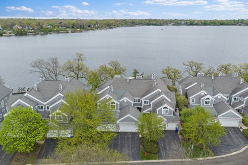 237 Sandy Point Ln, Lake Zurich, IL, 60047-7002 | Card Image