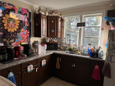 Bright Kitchen | Image 3