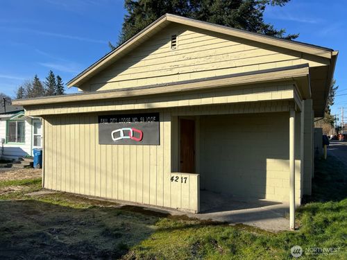 4217 337th Place Se, Fall City, WA, 98024 | Card Image