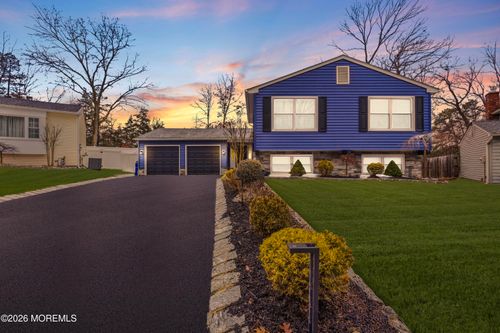 19 Silversmith Ct, Howell, NJ, 07731-1666 | Card Image