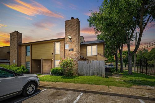 apt-21-9090 S Braeswood Blvd, Houston, TX, 77074-2338 | Card Image