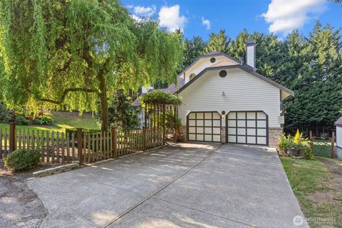 2119 242nd St Sw, Bothell, WA, 98021-9255 | Card Image