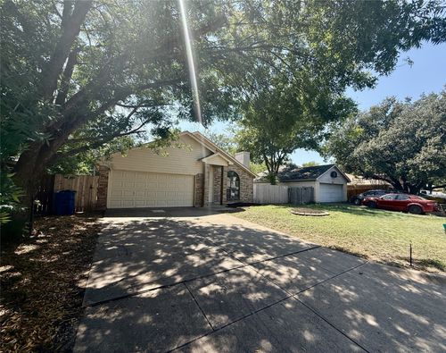 1656 Independence Rd, Blue Mound, TX, 76131-1422 | Card Image