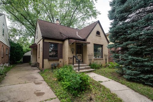 5771 N Ames Ter, GLENDALE, WI, 53209-4342 | Card Image