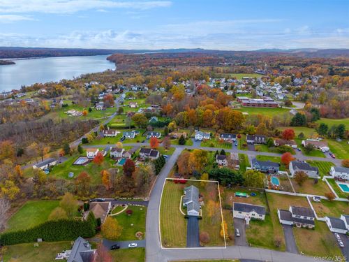 11 Carol Anns Way, Saugerties, NY, 12477-8700 | Card Image