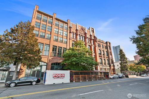 apt-210-2324 1st Ave, Seattle, WA, 98121-1696 | Card Image