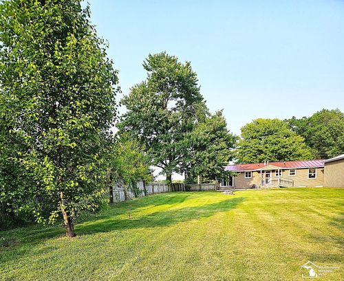 9361 Exeter Rd, Carleton, MI, 48117-9001 | Card Image