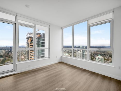 6087 Wilson Avenue, Burnaby, BC, V5H2R5 | Card Image