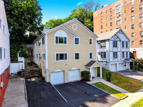 235 Bronx River Rd, Yonkers, NY, 10704-3703 | Card Image