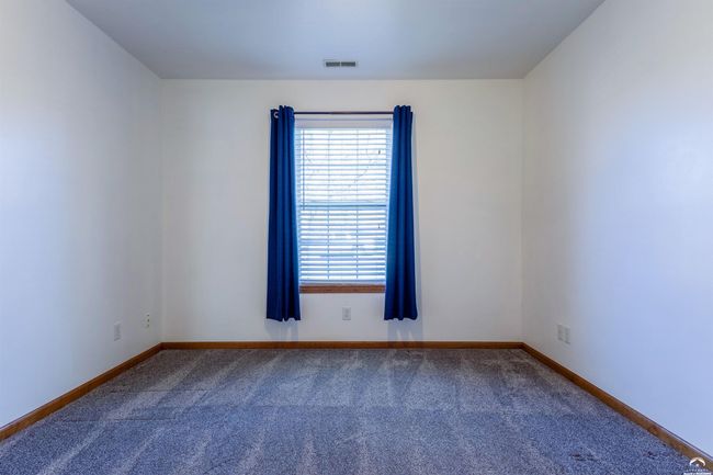 1306 S Raintree Dr, House other with 3 bedrooms, 2 bathrooms and null parking in Tonganoxie KS | Image 14