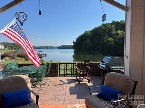 64-860 Jetton St, Davidson, NC, 28036-6200 | Card Image