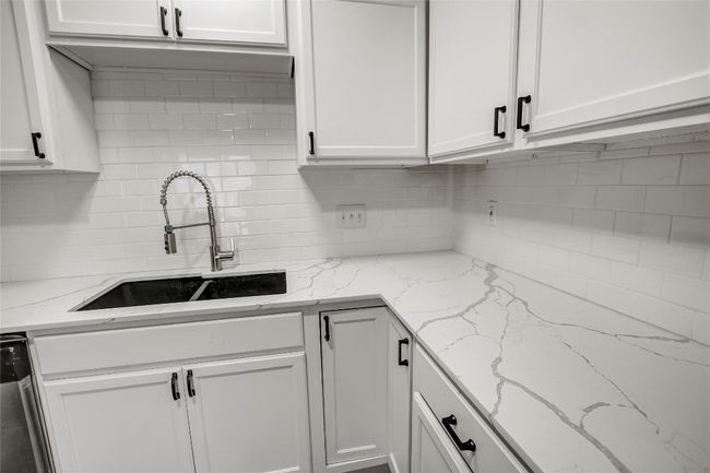 APT-136 - 1740 Timber Ridge Rd, Condo with 2 bedrooms, 2 bathrooms and null parking in Austin TX | Image 8