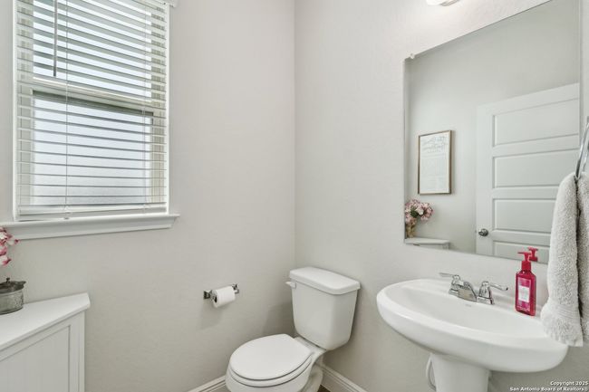 402 Devnet Fld, House other with 4 bedrooms, 3 bathrooms and null parking in Cibolo TX | Image 15