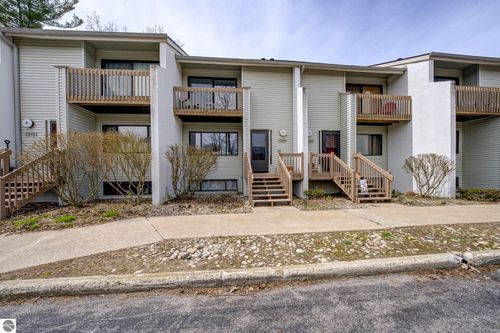 8-13644 S Thorn Creek Dr, Traverse City, MI, 49684-5414 | Card Image