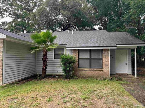 6204 Forest Pines Dr, Pensacola, FL, 32526-9005 | Card Image