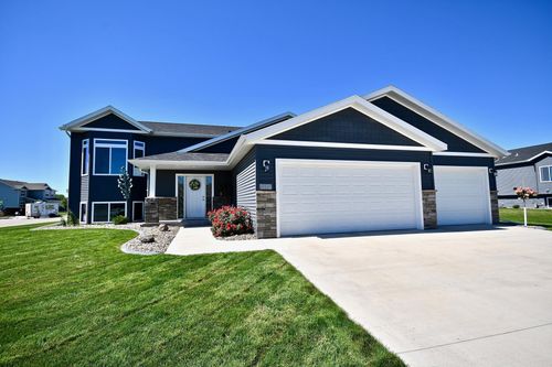 111 17th St Se, Barnesville, MN, 56514-3344 | Card Image