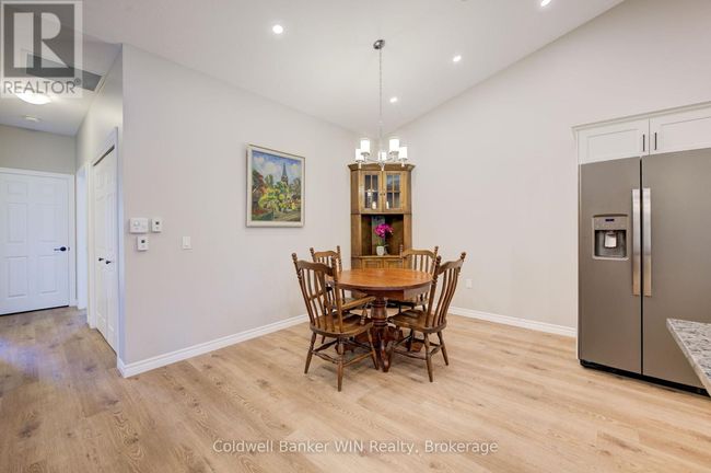 103 Broomers Crescent, Townhouse with 2 bedrooms, 2 bathrooms and 3 parking in Wellington North (Mount Forest) ON | Image 15