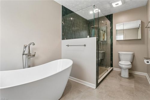 105 Harrigan Way, Yorktown, VA, 23693-5609 | Card Image