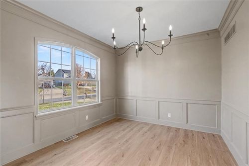121 Hillside Dr, Baldwin City, KS, 66006-7003 | Card Image