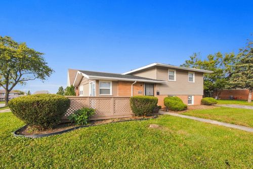16767 Sunset Ridge Dr, Country Club Hills, IL, 60478-2163 | Card Image