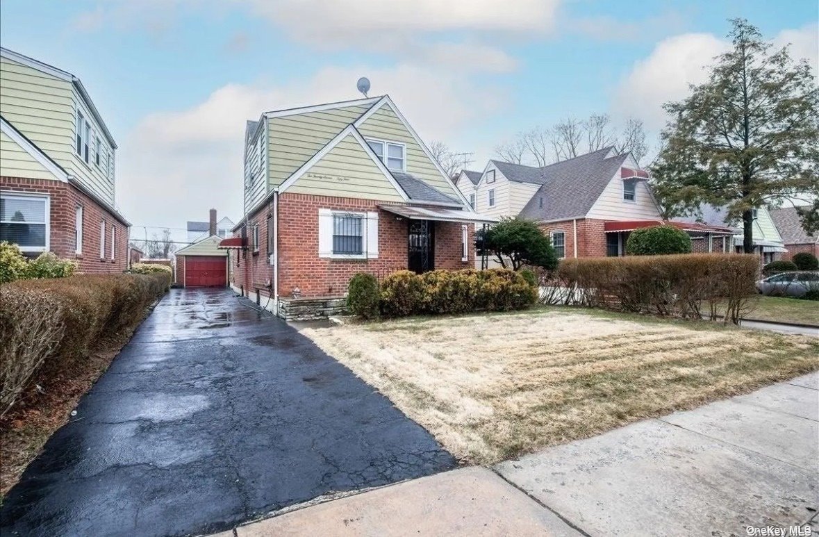 22754 113th Drive, For Rent in Queens Village Zoocasa