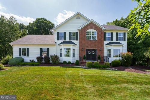 3 Erin Ct, ROBBINSVILLE, NJ, 08691-2527 | Card Image