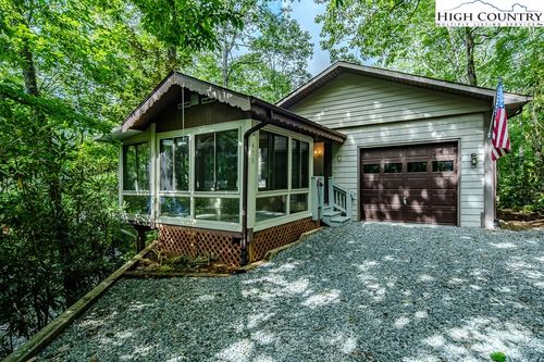 478 Laurel Hills Rd, Newland, NC, 28657-8345 | Card Image