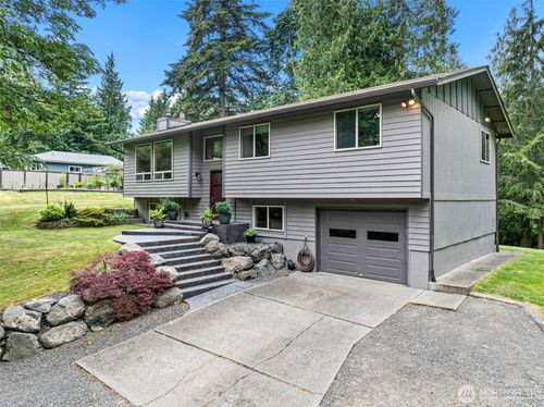 19545 Park Boulevard Ne, Suquamish, WA, 98392 | Card Image