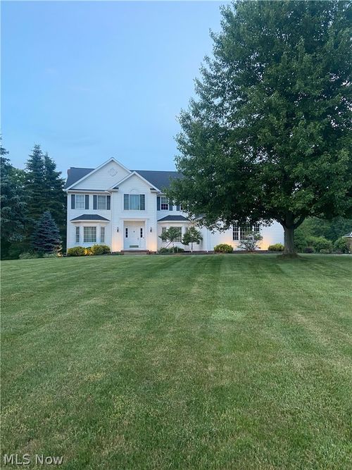 3880 Willow Brook Drive, Ravenna, OH, 44266 | Card Image