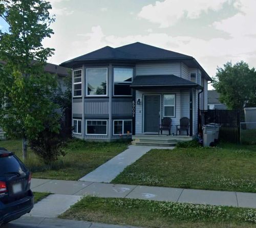 8909 72 Ave, Grande Prairie, AB, T8X0E1 | Card Image