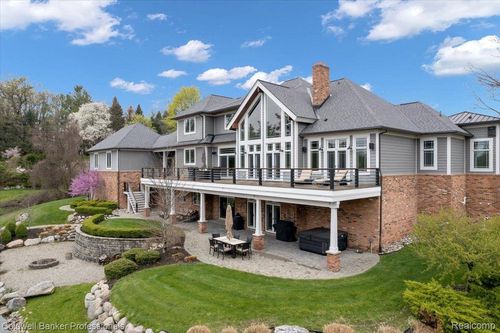 595 Army Rd, Addison Twp, MI, 48367-2909 | Card Image