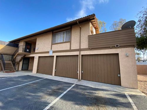 apt-a-909 Martin Dr, Escondido, CA, 92026-3220 | Card Image