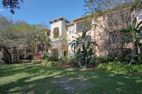 302-10019 Courtney Palms Blvd, TAMPA, FL, 33619-8518 | Card Image