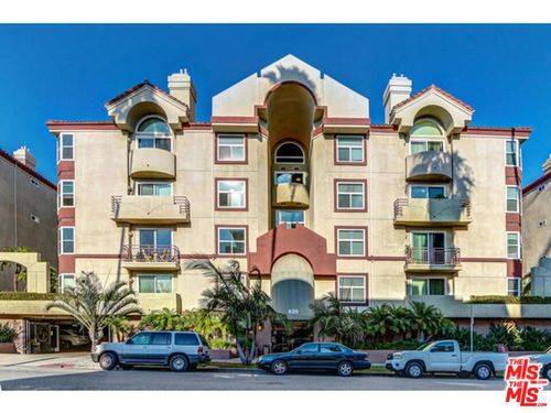 apt-312-620 S Gramercy Pl, Los Angeles, CA, 90005-3271 | Card Image