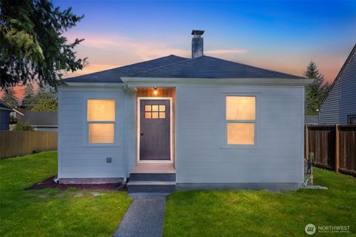 4914 S Oakes St, Tacoma, WA, 98409-6449 | Card Image