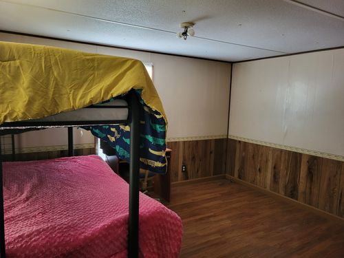 60 White Oak Dr, Big Sandy, TN, 38221-4089 | Card Image