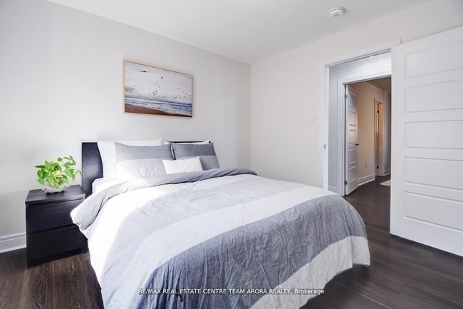 38 Rosewell Cres, House other with 8 bedrooms, 6 bathrooms and 4 parking in Georgetown ON | Image 22