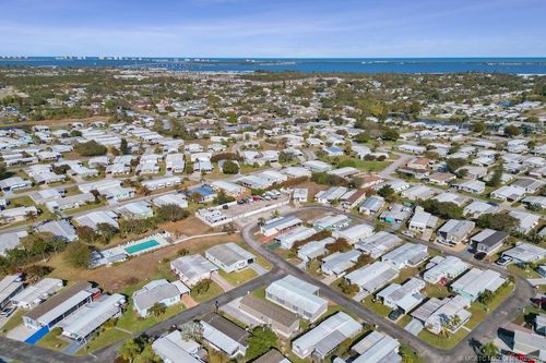 lot25-332 Ne Tropicalia Ln, Jensen Beach, FL, 34957-5332 | Card Image