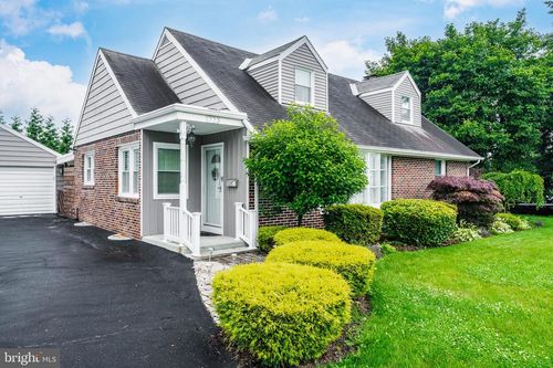 1723 Snyder St, BETHLEHEM, PA, 18017-6141 | Card Image